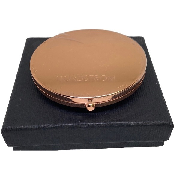 VINTAGE‎ NORDSTROM COPPER W/FAUX CRYSTALS MIRROR MAKE UP COMPACT - Picture 3 of 5